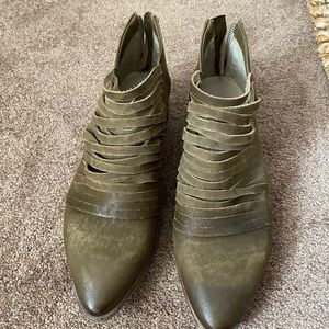 Free People Booties (olive green)